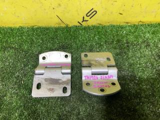 Петли 5-й двери SUZUKI JIMNY JA22W K6A-T 69510-80111 2 ракурс