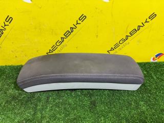 Подлокотник TOYOTA PRIUS ZVW30 5895247030 1 ракурс