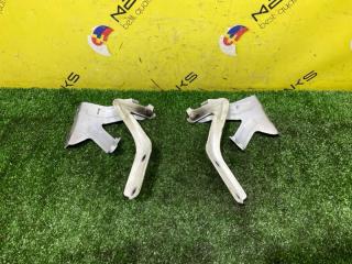 Петля капота NISSAN LEAF AZE0 EM57 654013NA0A 3 ракурс