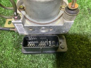 Блок abs MITSUBISHI DIAMANTE F31A 6G73 MR493117 4 ракурс Блок abs MITSUBISHI DIAMANTE F31A 6G73 MR493117 4 ракурс