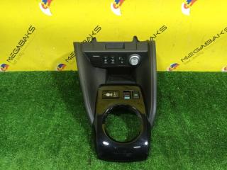 Консоль кпп NISSAN LEAF ZE1 EM57 969415SJ0A 1 ракурс