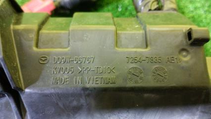 Блок предохранителей под капот MAZDA DEMIO DJ5FS S5-DPTS D09D66767 4 ракурс