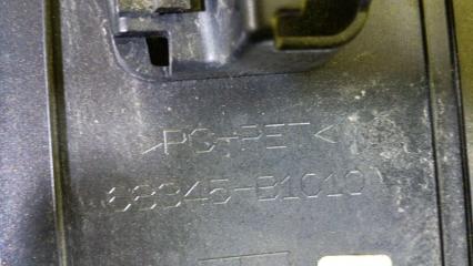 Накладка на крыло правая задняя TOYOTA ROOMY M900A 1KR-FE 68345B1010 4 ракурс