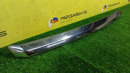 Накладка на капот TOYOTA NOAH AZR60 1AZ-FSE 7577028040 2 ракурс