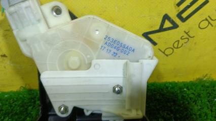 Замок капота NISSAN LEAF ZE1 EM57 253E05SA0A 2 ракурс