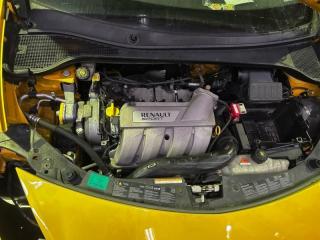 Топливный насос RENAULT CLIO CR F4R832 RS 5 ракурс