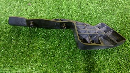 Крепление бампера правое переднее TOYOTA NADIA SXN10 3S-FE 5211544030 2 ракурс