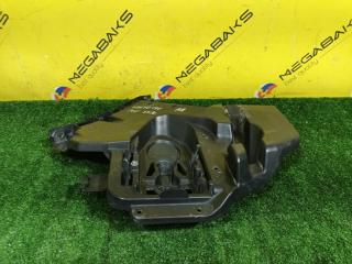 Крепление бампера правое заднее VOLVO V40 MV B4154T4 31395104 3 ракурс