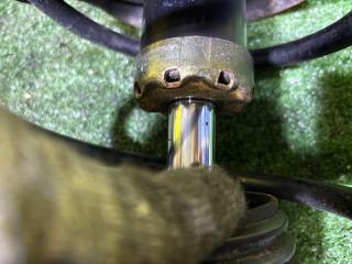 Стойка передняя SUBARU IMPREZA GG3 EJ152 20312FE020 5 ракурс Стойка передняя SUBARU IMPREZA GG3 EJ152 20312FE020 5 ракурс