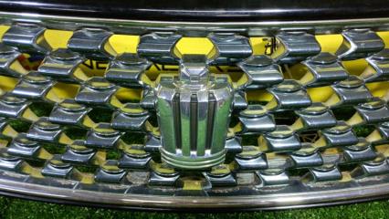 Решетка радиатора TOYOTA CROWN GRS200 5311130B10 5 ракурс