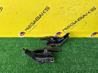 Петля капота NISSAN STAGEA PNM35 VQ35DE 65400AL500 1 ракурс Петля капота NISSAN STAGEA PNM35 VQ35DE 65400AL500 1 ракурс