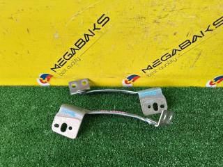 Петля капота RENAULT KANGOO KW0 8200386303 1 ракурс Петля капота RENAULT KANGOO KW0 8200386303 1 ракурс