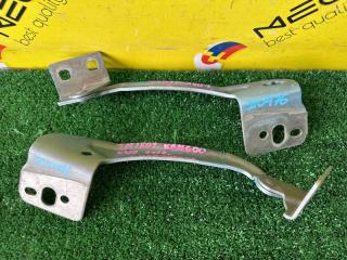 Петля капота RENAULT KANGOO KW0 8200386303 2 ракурс Петля капота RENAULT KANGOO KW0 8200386303 2 ракурс
