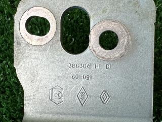 Петля капота RENAULT KANGOO KW0 8200386303 4 ракурс Петля капота RENAULT KANGOO KW0 8200386303 4 ракурс