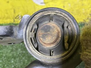 Рычаг правый передний HONDA STREAM RN6 R18A 3 ракурс Рычаг правый передний HONDA STREAM RN6 R18A 3 ракурс