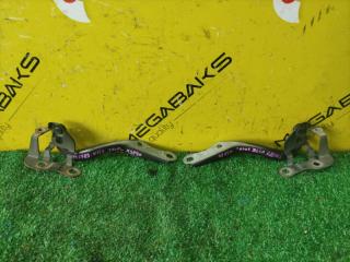 Петля капота передняя TOYOTA VITZ KSP90 1KR-FE 5341052180 1 ракурс Петля капота передняя TOYOTA VITZ KSP90 1KR-FE 5341052180 1 ракурс