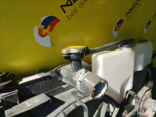 Радиатор основной TOYOTA VOXY ZRR80 3ZR-FAE 422135-3681 3 ракурс