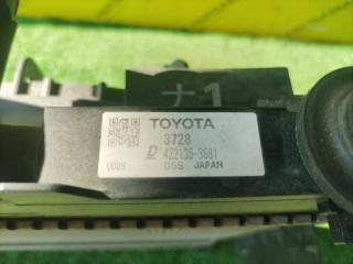 Радиатор основной TOYOTA VOXY ZRR80 3ZR-FAE 422135-3681 5 ракурс