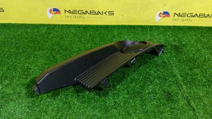 Заглушка бампера левая передняя TOYOTA NOAH ZRR85 3ZR-FAE 5204028030 2 ракурс