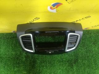 Консоль магнитофона SUZUKI SOLIO MA15S K12B 7382154M0 2 ракурс