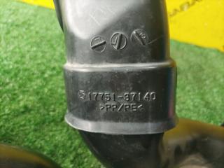 Воздухозаборник TOYOTA VOXY ZRR85 3ZR-FAE 17752-37140 5 ракурс