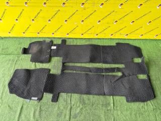 Коврики комплект TOYOTA NOAH ZRR85 3ZR-FAE 2 ракурс