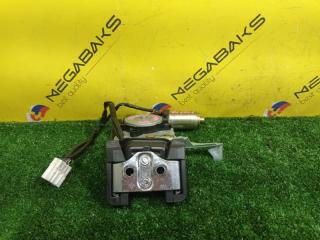 Замок 5-й двери NISSAN STAGEA PNM35 VQ35DE 905520AQ000 1 ракурс
