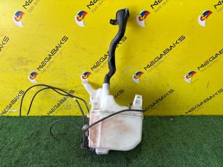 Бачок стеклоомывателя VOLVO C70 MC67 B5254T7 30699397 5 ракурс Бачок стеклоомывателя VOLVO C70 MC67 B5254T7 30699397 5 ракурс