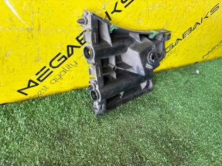 Крепление бампера правое переднее VOLVO V60 FW48 B4164T 30796626 4 ракурс