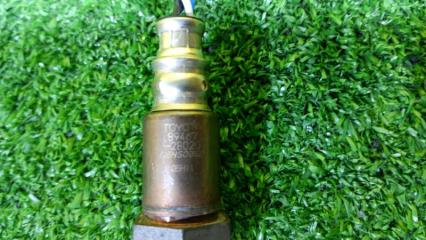 Лямбда-зонд TOYOTA NOAH AZR60 1AZ-FSE 8946728020 3 ракурс