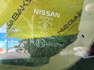 Стекло собачника левое заднее NISSAN CUBE Z12 HR15DE 2 ракурс