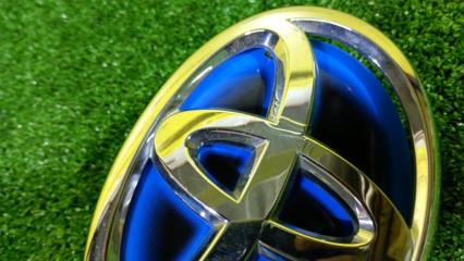 Лейба правая передняя TOYOTA AQUA NHP10 9097502225 3 ракурс