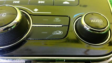 Блок управления климат-контролем передний JAGUAR XJ X351 508PN AW9318C858DE 4 ракурс