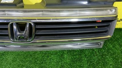 Решетка радиатора HONDA STEP WAGON RF4 K20A 71121S7S90 4 ракурс Решетка радиатора HONDA STEP WAGON RF4 K20A 71121S7S90 4 ракурс
