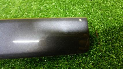 Накладка 5-й двери MAZDA DEMIO DY3W ZJ-VE D35050811 3 ракурс Накладка 5-й двери MAZDA DEMIO DY3W ZJ-VE D35050811 3 ракурс
