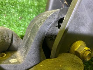 Подушка двигателя задняя NISSAN CUBE AZ10 CGA3DE 1132072B01 5 ракурс