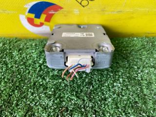 Электронный блок TOYOTA YARIS CROSS MXPJ15 M15A-FXE 86572-52160 4 ракурс