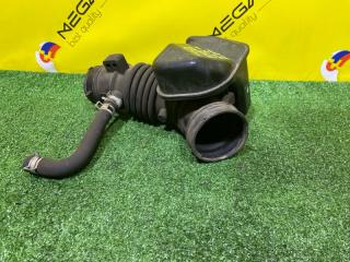 Патрубок воздушного фильтра NISSAN BLUEBIRD SYLPHY FG10 QG15DE 165786N010 2 ракурс Патрубок воздушного фильтра NISSAN BLUEBIRD SYLPHY FG10 QG15DE 165786N010 2 ракурс