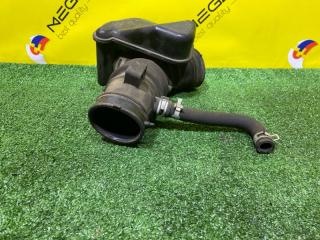 Патрубок воздушного фильтра NISSAN BLUEBIRD SYLPHY FG10 QG15DE 165786N010 3 ракурс Патрубок воздушного фильтра NISSAN BLUEBIRD SYLPHY FG10 QG15DE 165786N010 3 ракурс