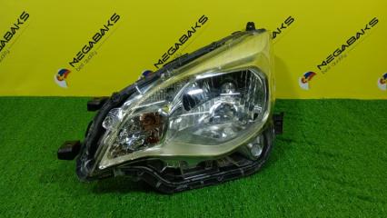 Фара левая SUBARU TREZIA NCP120X 52-220 2 ракурс Фара левая SUBARU TREZIA NCP120X 52-220 2 ракурс
