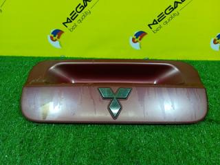 Накладка 5-й двери MITSUBISHI DINGO CQ2A 4G15 MR557240 2 ракурс Накладка 5-й двери MITSUBISHI DINGO CQ2A 4G15 MR557240 2 ракурс