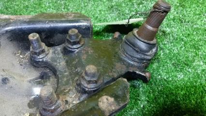 Рычаг правый передний ISUZU BIGHORN UBS25 8-97103-437-0 4 ракурс