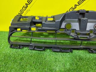 Решетка радиатора TOYOTA AQUA NHP10 1NZ-FXE 5311152780 3 ракурс