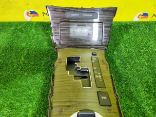 Консоль кпп TOYOTA AVENSIS ZRT272 3ZR-FAE 5880505270 2 ракурс Консоль кпп TOYOTA AVENSIS ZRT272 3ZR-FAE 5880505270 2 ракурс