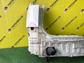 Rear cut NISSAN X-TRAIL NT30 QR20DE 79110EQ000 5 ракурс