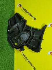 Крепление бампера правое заднее VOLVO V40 MZ63 B5204T9 31395104 5 ракурс