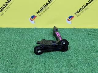 Педаль подачи топлива MAZDA BONGO SKP2MN L8 18010HA00C 3 ракурс