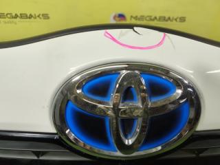 Бампер передний TOYOTA AQUA NHP10 5211952A10 3 ракурс