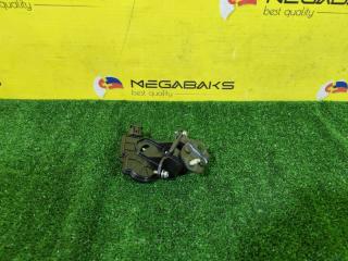 Замок 5-й двери TOYOTA AVENSIS ZRT272 3ZR-FAE 6935005060 3 ракурс
