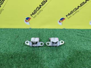Петля дверная правая передняя NISSAN X-TRAIL NT30 QR20DE 804008H700 3 ракурс